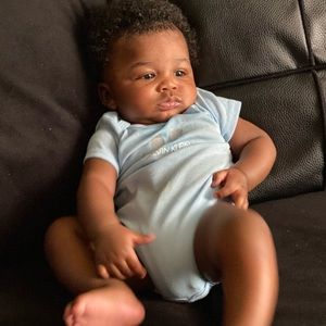 Meet your Posher, Dee